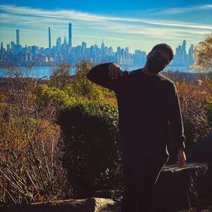 Meet your Posher, Luis